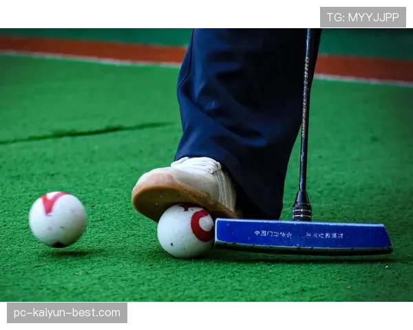 球门球规则拆解：什么时候允许二次触球不算犯规？