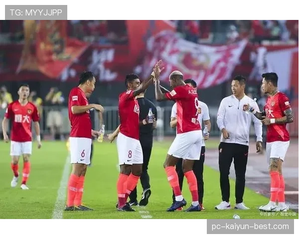 那不勒斯重返巅峰之路面临考验，当前赛季形势变化反映阶段性调整